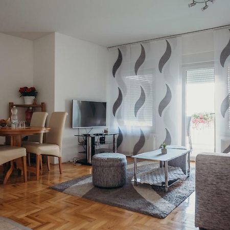 Apartman "Joka" Ðakovo Eksteriør bilde